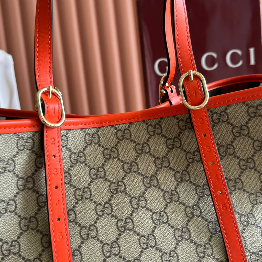 GUCCI 25S EMBLEM GROSSE TASCHE 38 IN BEIGE UND SCHWARZEM KALBSLEDER