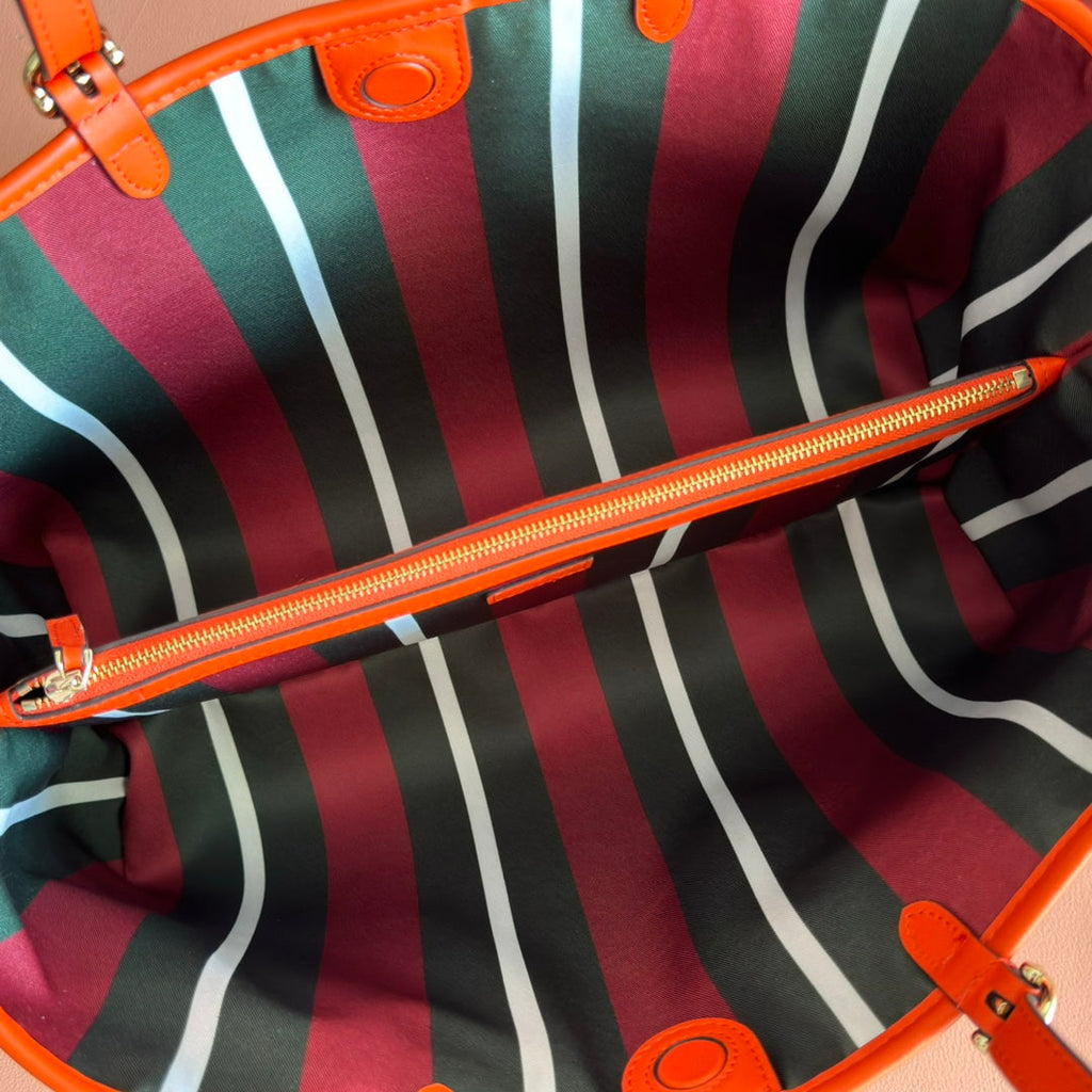 GUCCI 25S EMBLEM GROSSE TASCHE 38 IN BEIGE UND SCHWARZEM KALBSLEDER