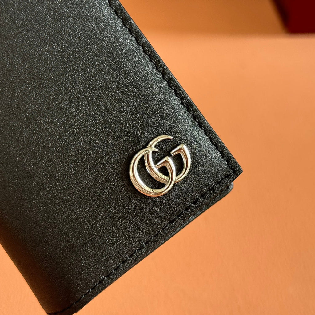 GUCCI 25S MARMONT GELDBÖRSE 10 IN SCHWARZEM KALBSLEDER