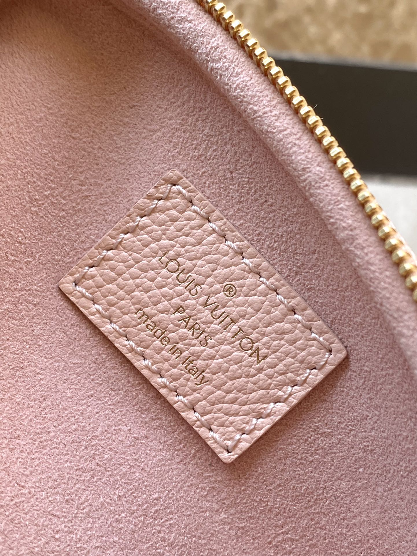 MINI-BAUGTASCHE 17 IN FARADIENT-ROSA MONOGRAMM EMPREINTE LEDER GOLDENE BESCHLÄGE