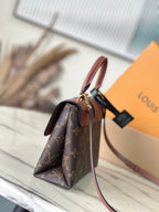 LOCKY BB 20 IN BRAUNER MONOGRAMM-CANVAS UND GLATTEM KALBSLEDER MIT GOLDENER SCHNALLE