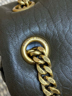 CALYPSO 36 KETTENTASCHE IN DUNKELGRÜNEM LAMMLEDER