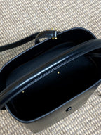 LE 37 MEDIUM BUCKET BAG 25 IN BLACK CALFSKIN GOLD HARDWARE