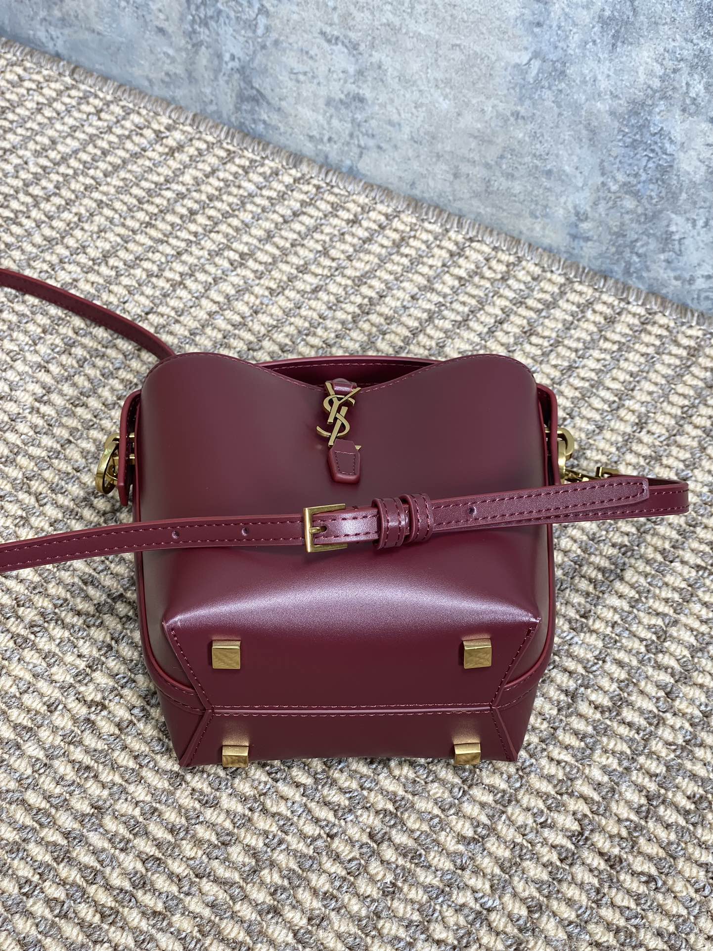 LE 37 MINI BUCKET BAG 15 IN BURGUNDY RED CALFSKIN GOLD HARDWARE