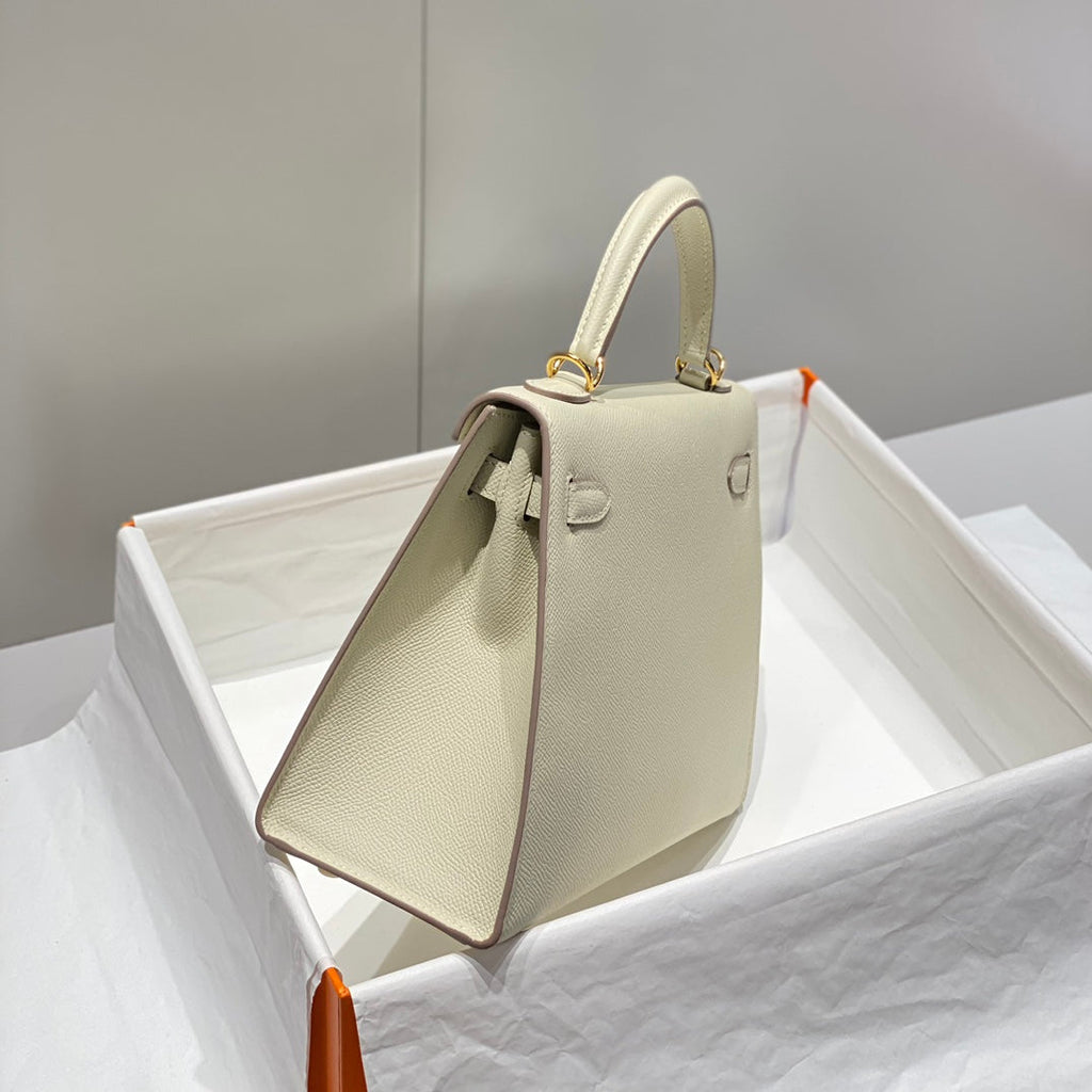 KELLY 25CM IN NATA EPSOM KALBSLEDER GOLDENE BESCHLÄGE