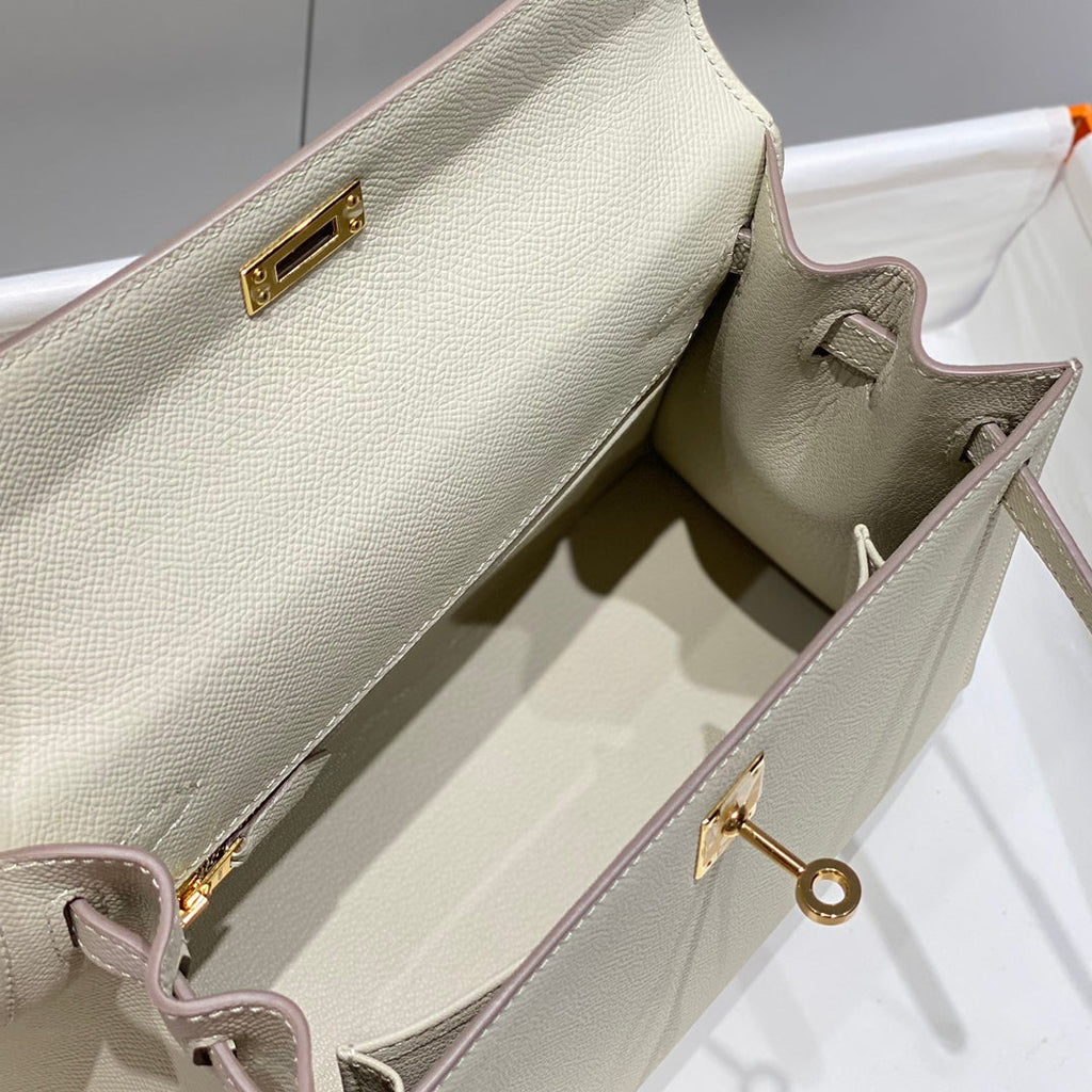 KELLY 25CM IN NATA EPSOM KALBSLEDER GOLDENE BESCHLÄGE