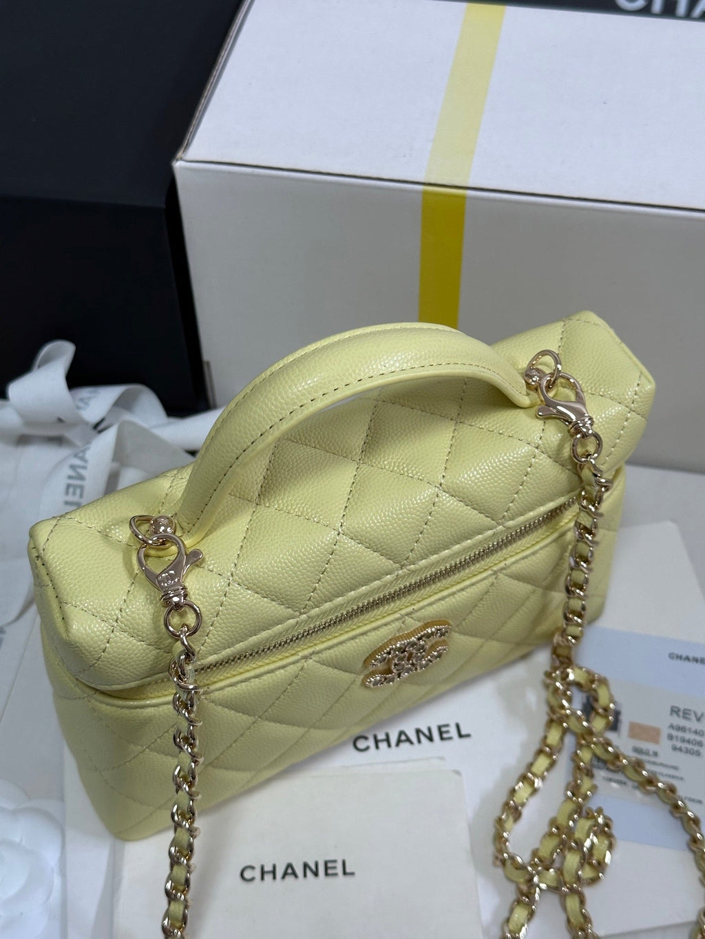 STRASS VANITY QUILTED CASE 19 IN YELLOW CALFSKIN WITH GOLD METALLIC