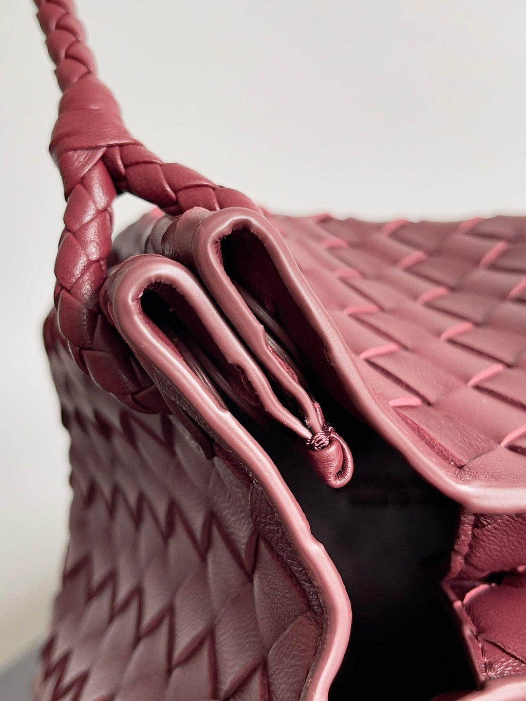 BV Small Parachute 21 Burgundy Lambskin Ghw