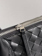 BOTTEGA VENETA 25S ANDIAMO LARGE INTRECCIATO 39 IN BLACK CALFSKIN