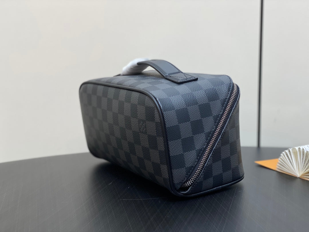 Kulturbeutel 24 Zoll, Schwarz, Damier Graphit-Canvas