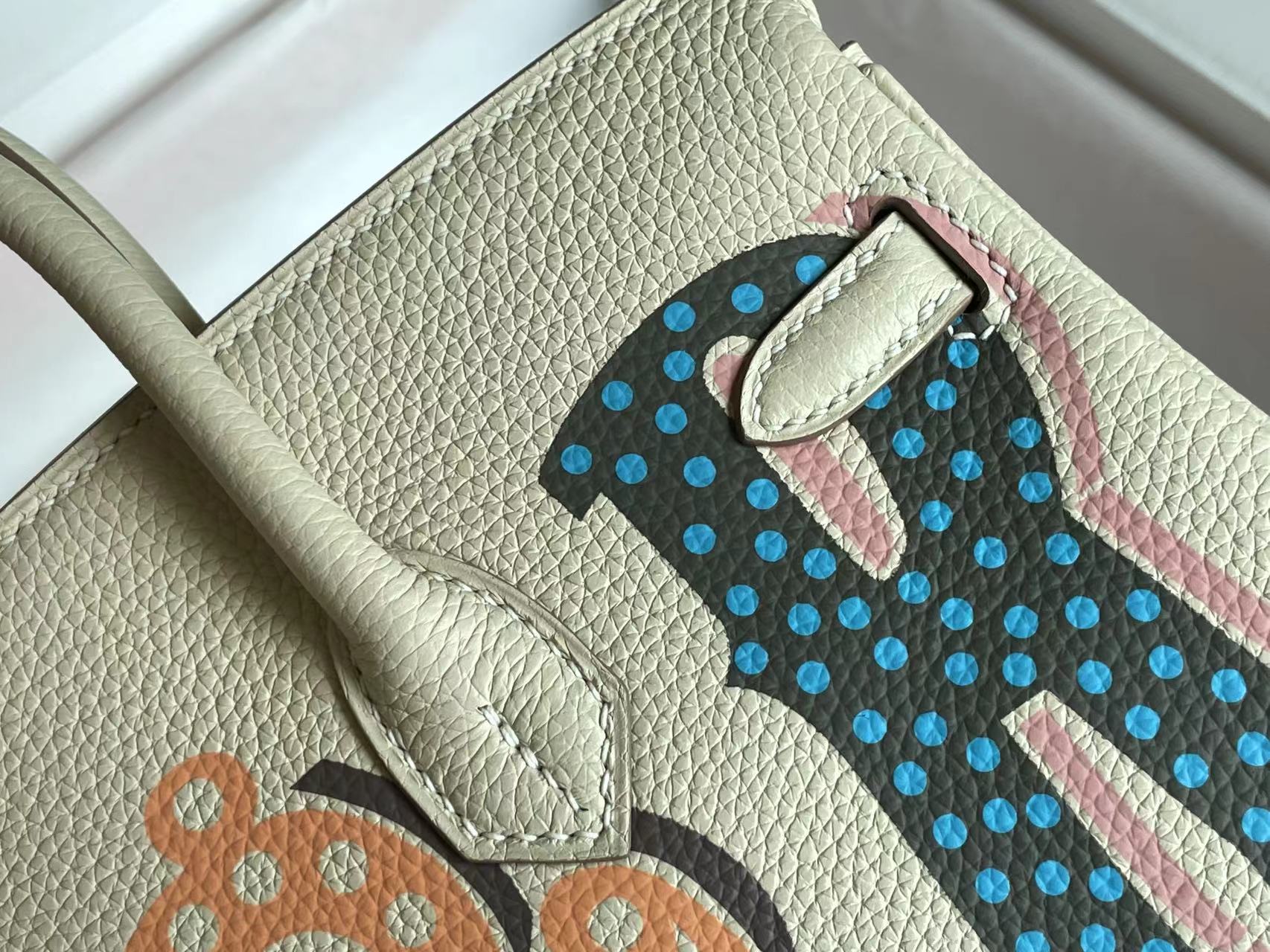 BIRKIN 25 BAG IN WHITE CREAM CALFSKIN WITH COLORFUL STICKER (MADE-TO-ODER)