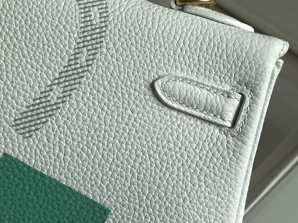 BIRKIN 25 TASCHE AUS WEISSEM KALBSLEDER MIT FARBENFROHER AUFKLEBER (AUF BESTELLUNG GEFERTIGT)