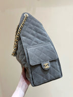 CC 25 HANDBAG 40 IN GREY SUEDE GOLD HARDWARE