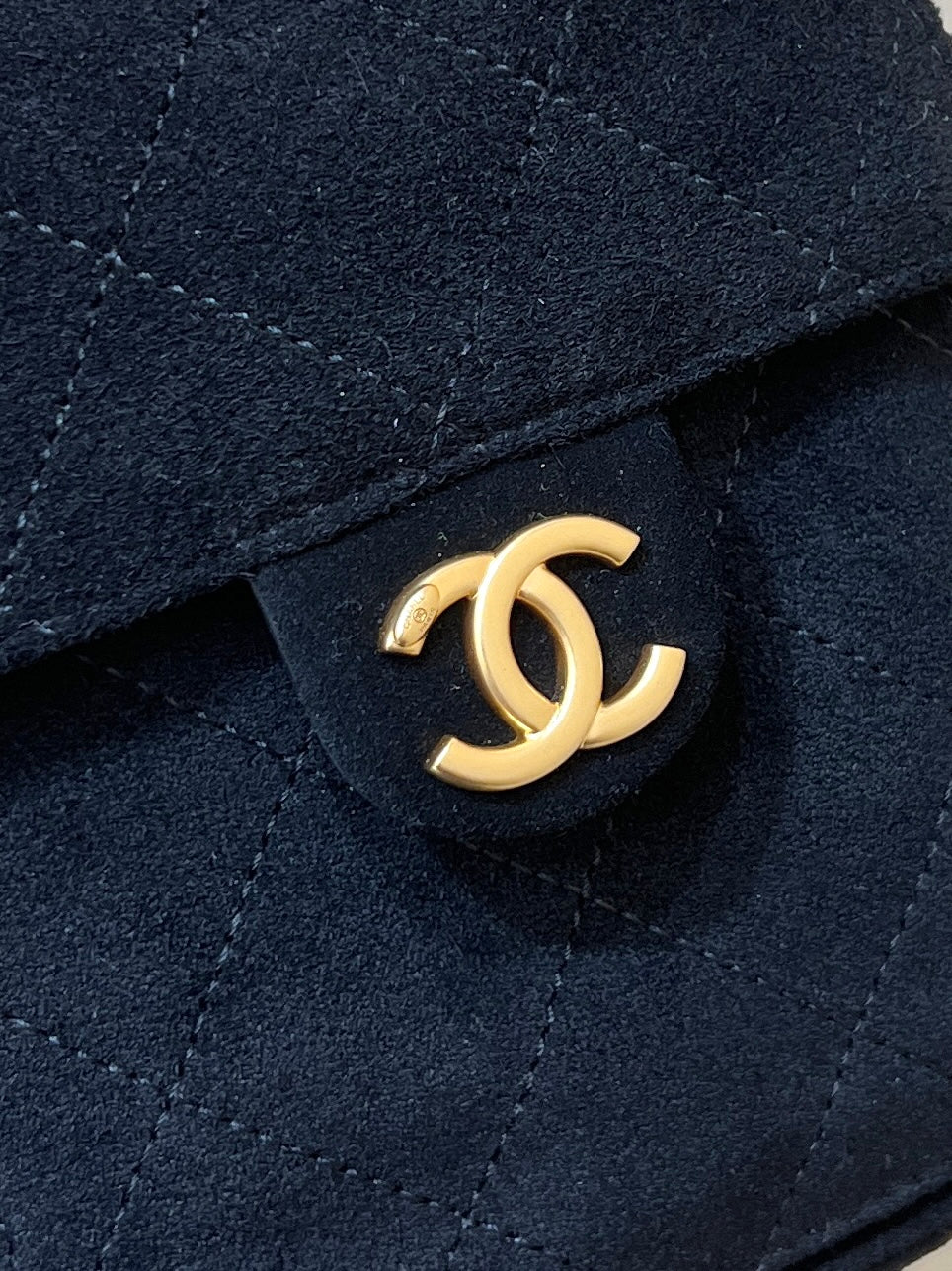 CC 25 HANDBAG 30 IN BLACK SUEDE GOLD HARDWARE