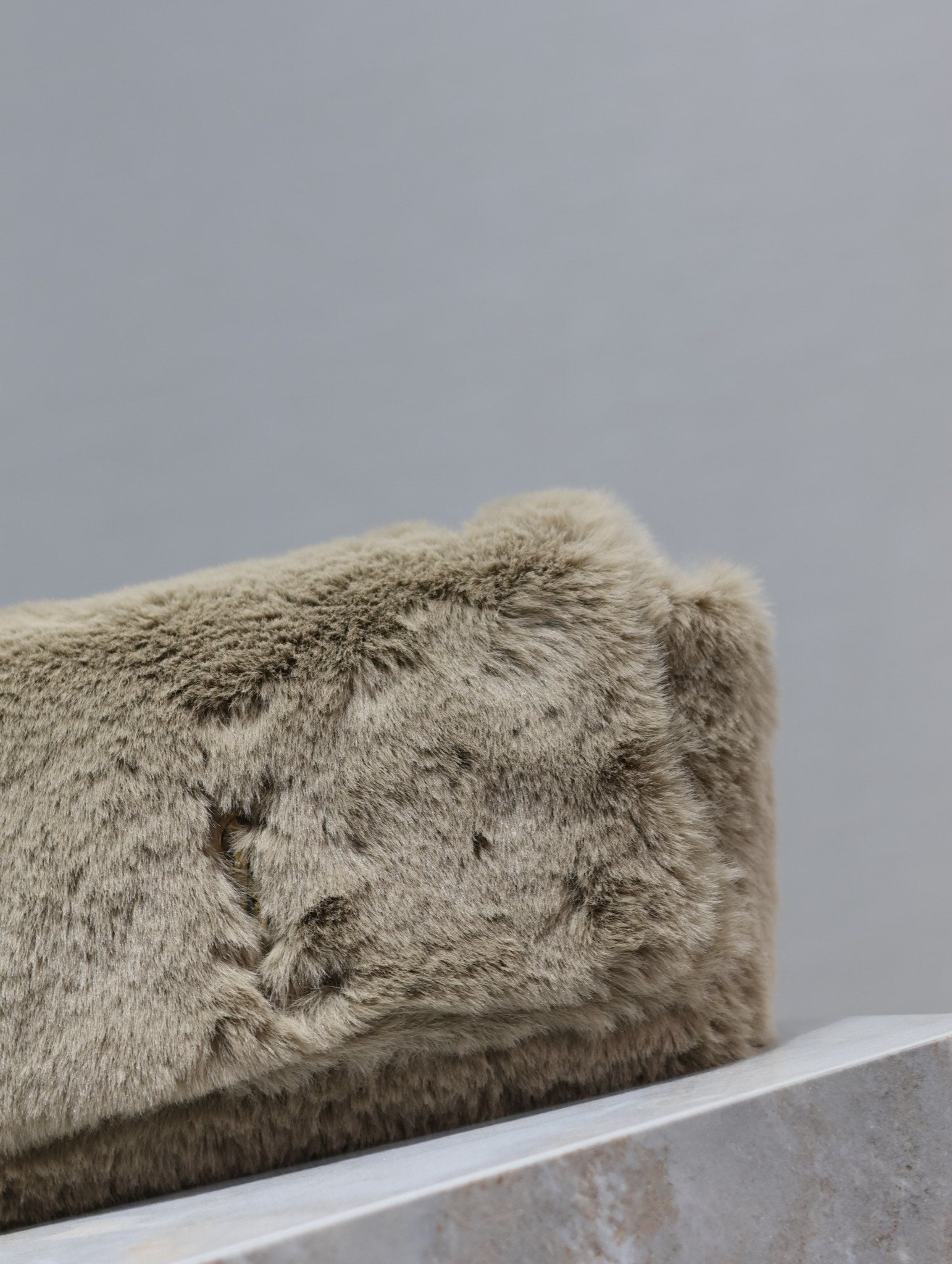 KATE SMALL BAG 22 IN ECRU BEIGE RABBIT FUR GOLD CHAIN