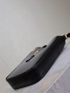 LE 5 À 7 HANDYTASCHE 18 IN SCHWARZEM KALBSLEDER