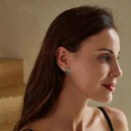 レディース用オパールフープイヤリング ホワイトゴールドメッキ