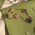 ®Jewelicorn®クローバー 5モチーフ グレー モップ ダイヤモンド ブレスレット