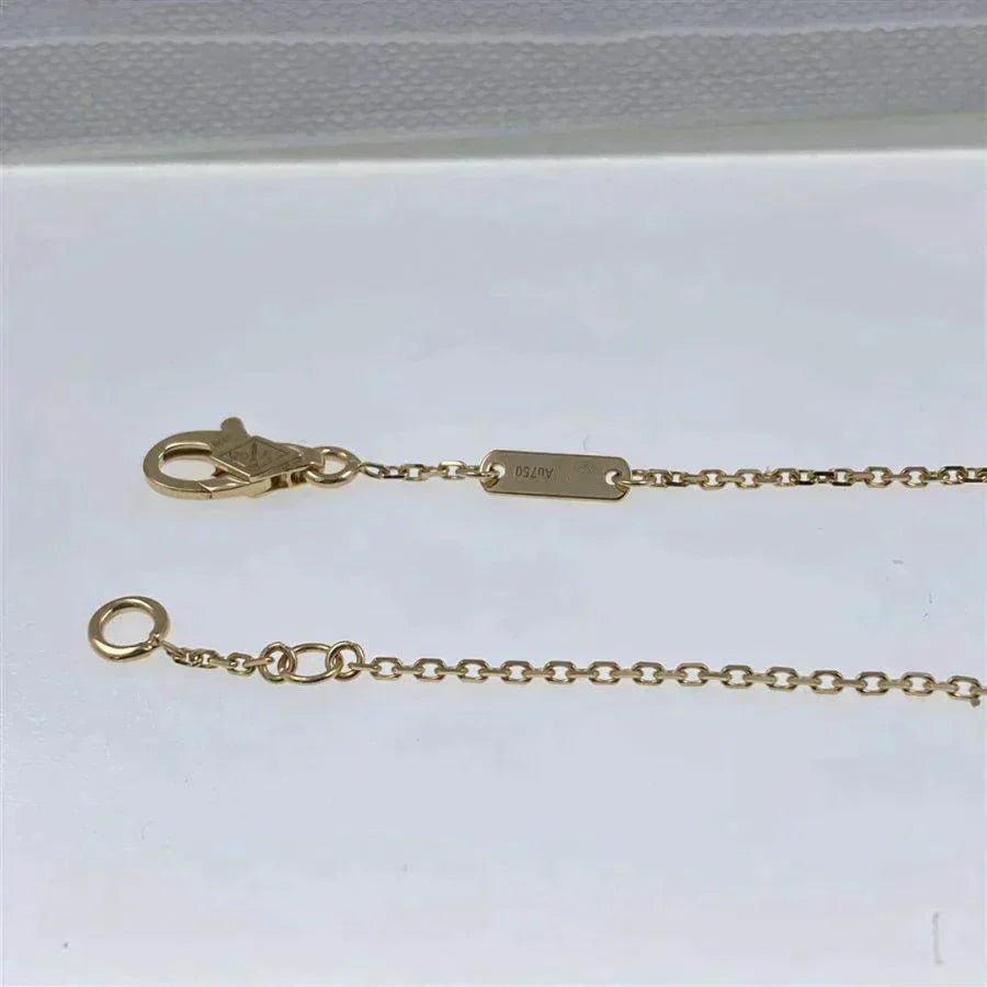 ®ジュエリコーン®クローバーカーネリアンシングルフラワーブレスレット